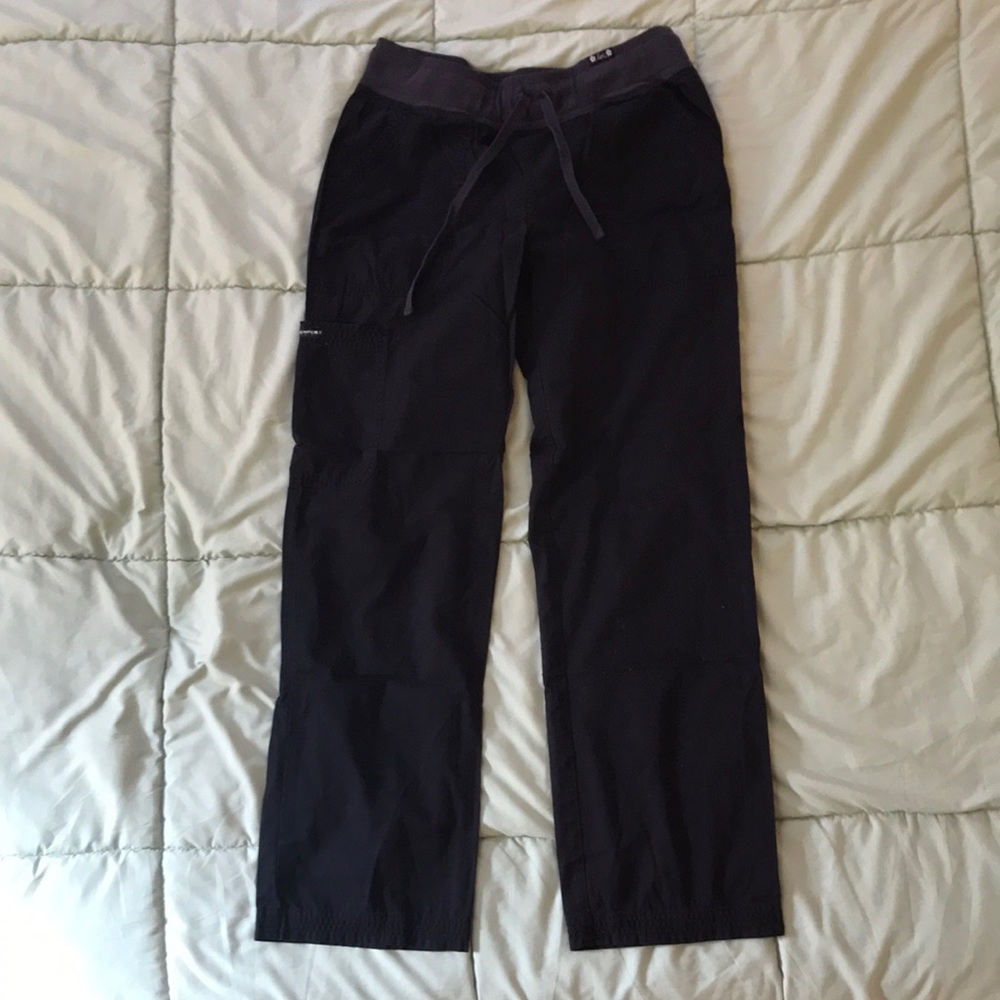 Koi Yoga Waistband Scrub Pants size M in black